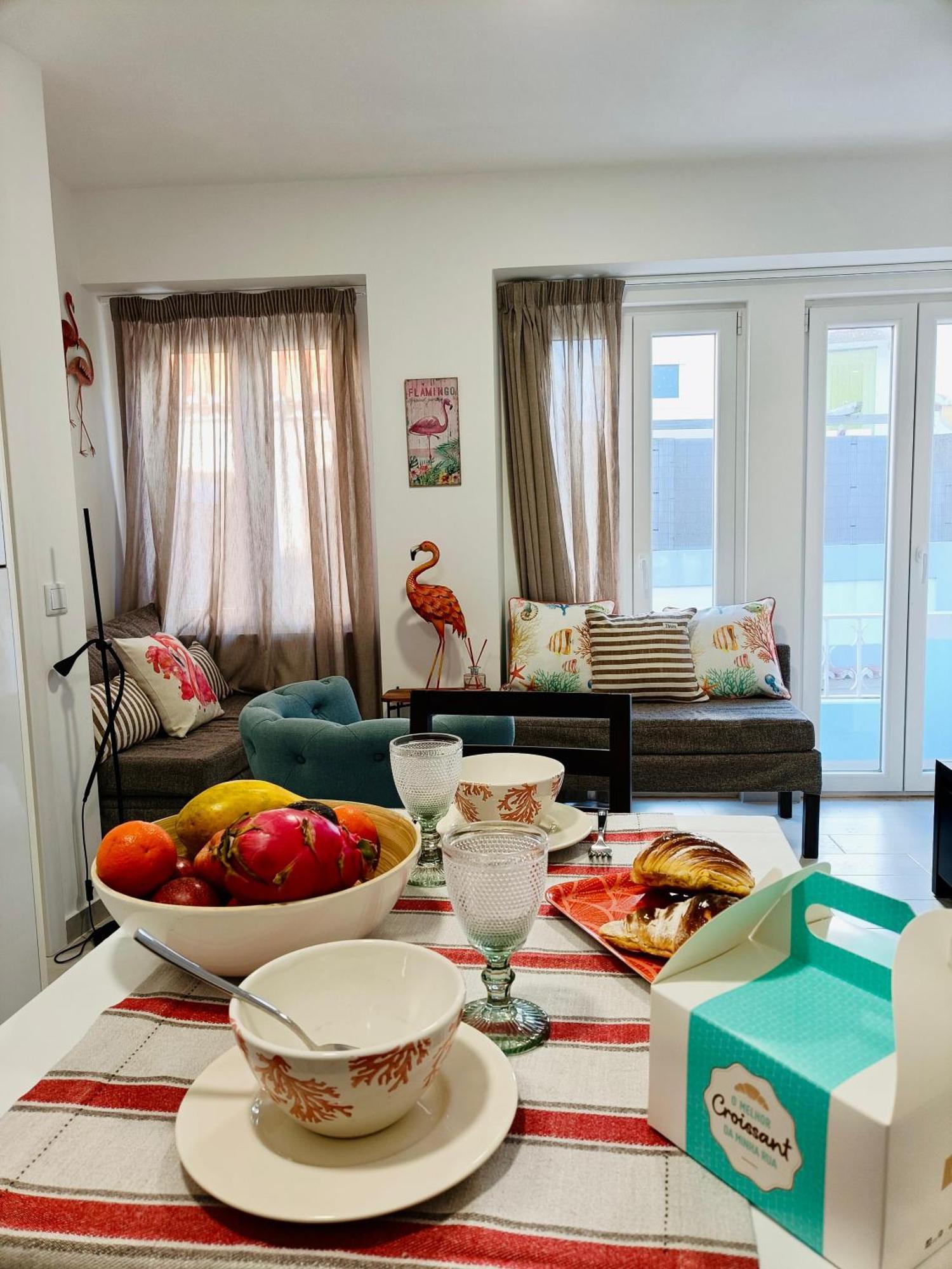 Flamingo Apartment Sesimbra Exterior photo